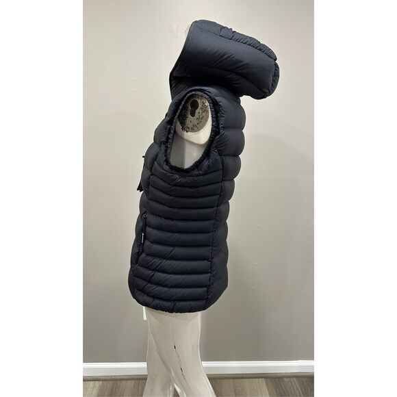 MONCLER BARRAUX HOODED DOWN VEST SIZE 0 / XS $1,800.00 - Picture 10 of 16